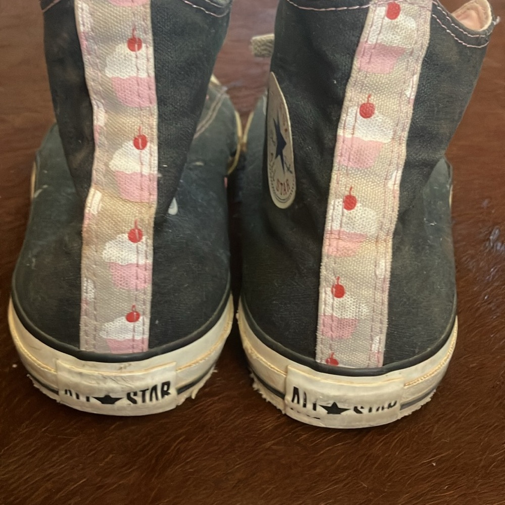Custom Hightop Converse - Picture 4 of 8